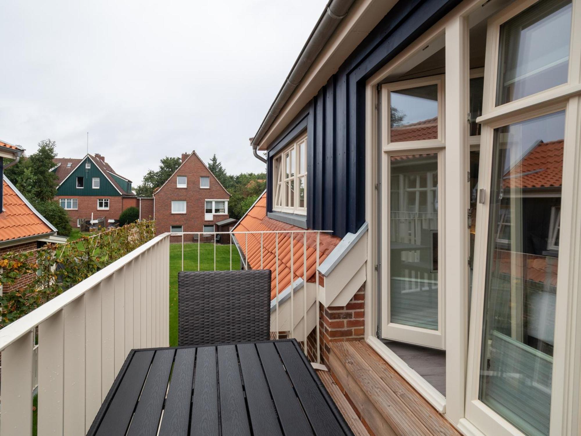 Inselsuenn Hotel Und Apartments Spiekeroog Exterior photo
